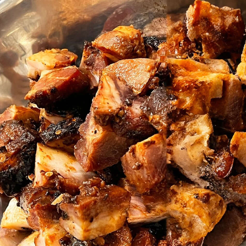 名物はしのはし【豚バラ端の焼豚の端】 - 〈チャーシュー専門店〉ミートポーク山水