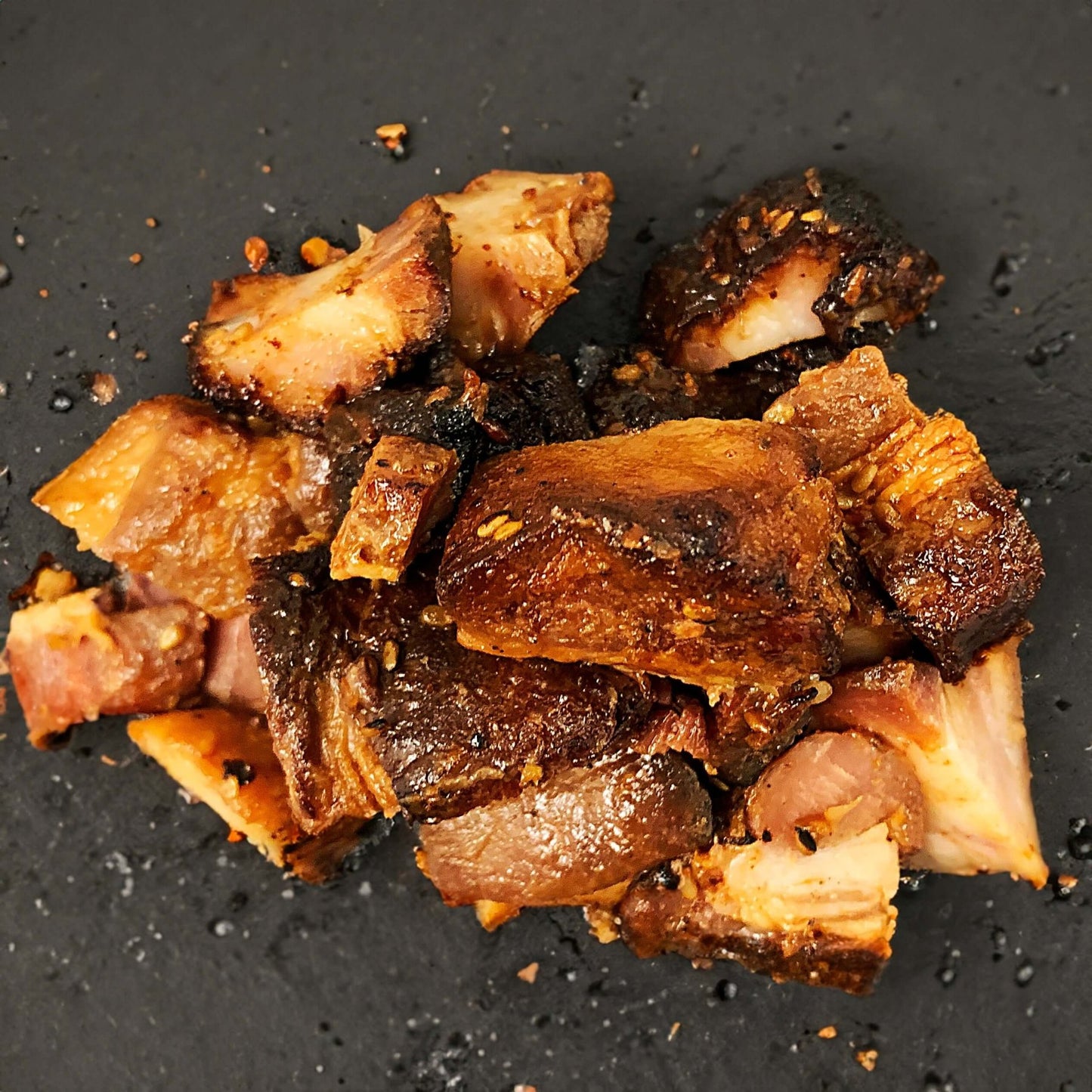 名物はしのはし【豚バラ端の焼豚の端】 - 〈チャーシュー専門店〉ミートポーク山水