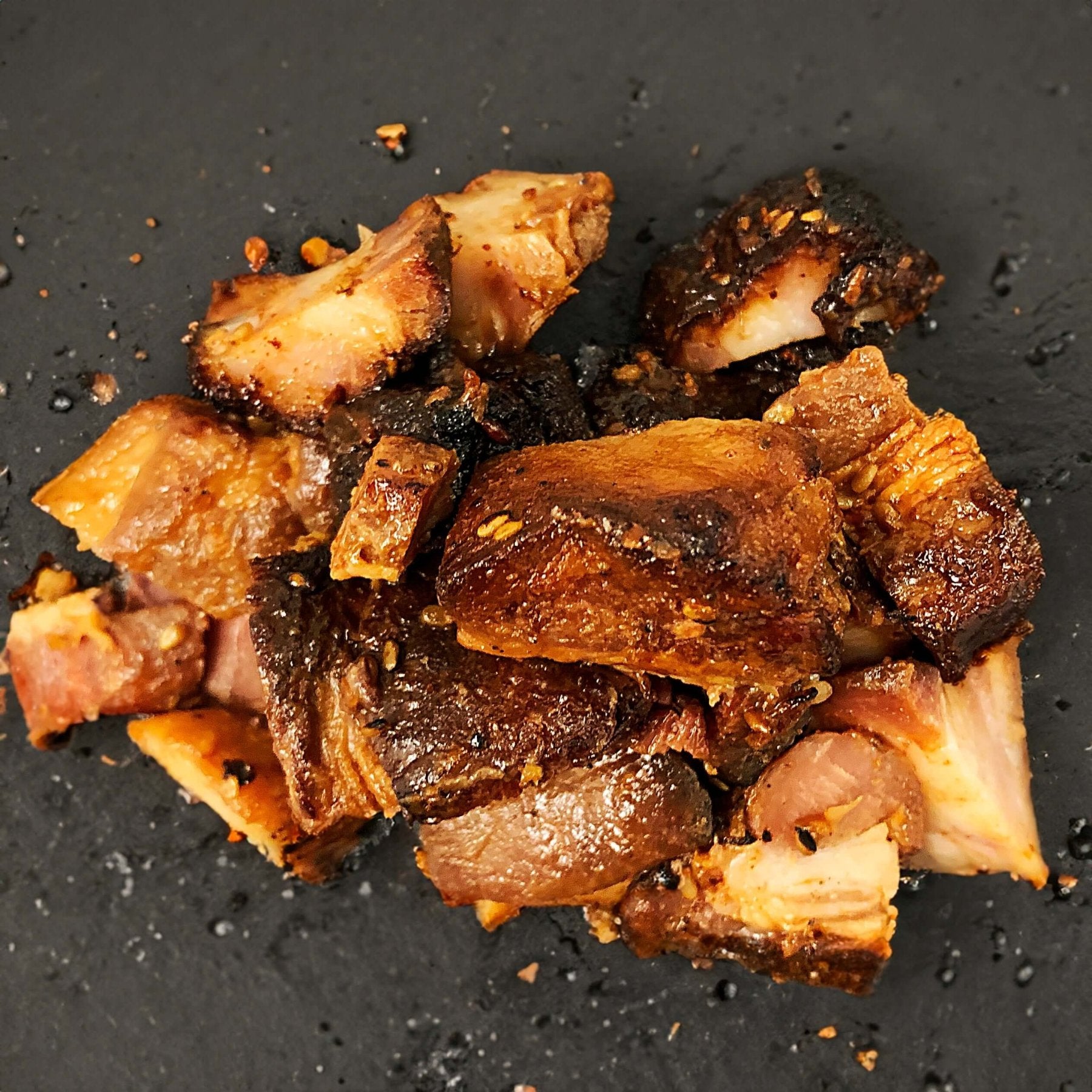 名物はしのはし【豚バラ端の焼豚の端】 - 〈チャーシュー専門店〉ミートポーク山水