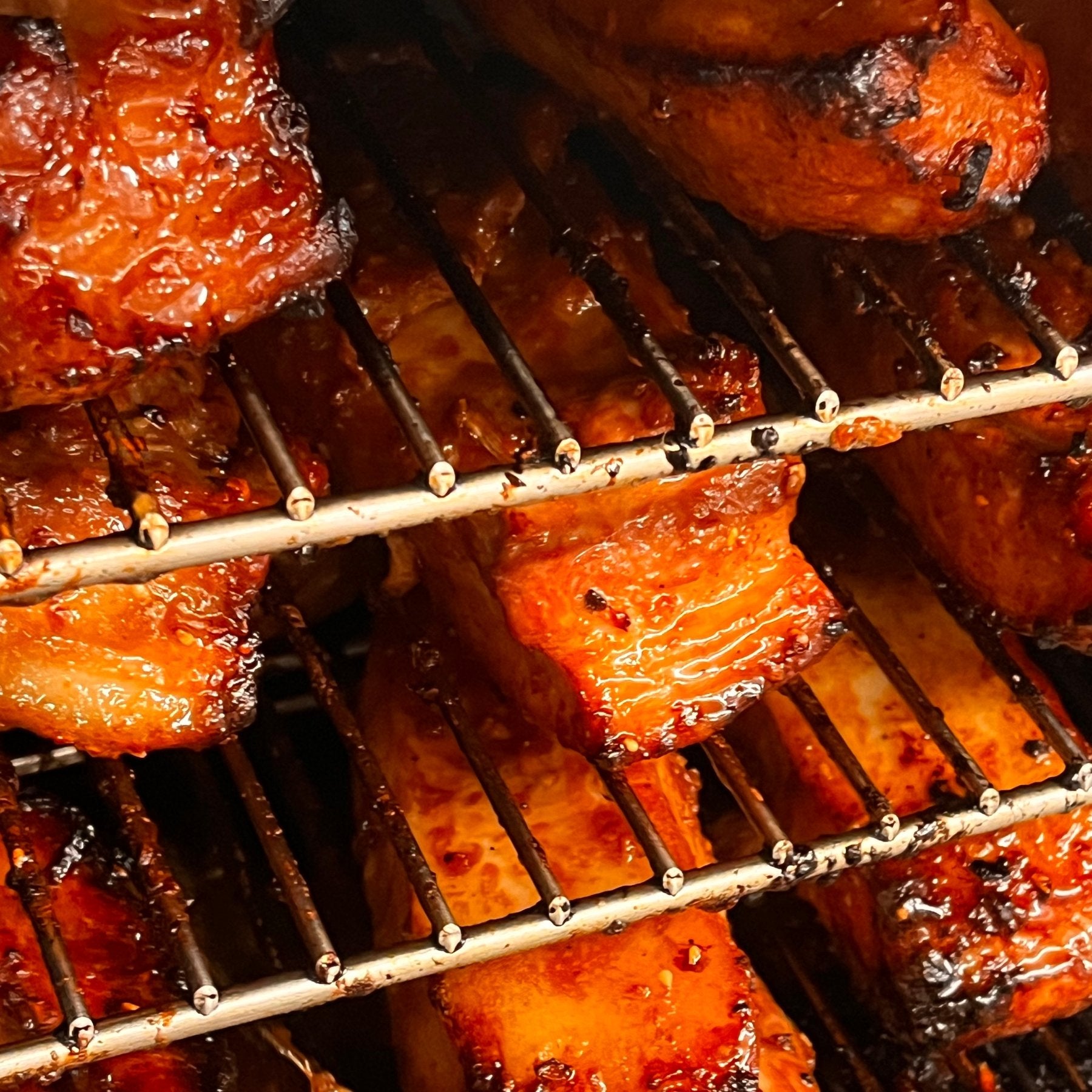 【香港式 焼豚】蜜汁叉焼〈肩ロース〉 - 〈チャーシュー専門店〉ミートポーク山水